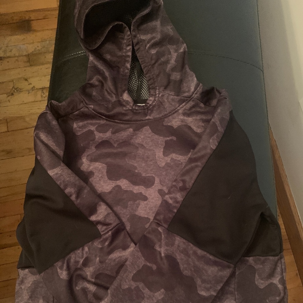 Boys black camouflage hoodie. Size 14/16